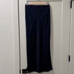 Chic Black Midi Skirt for Women